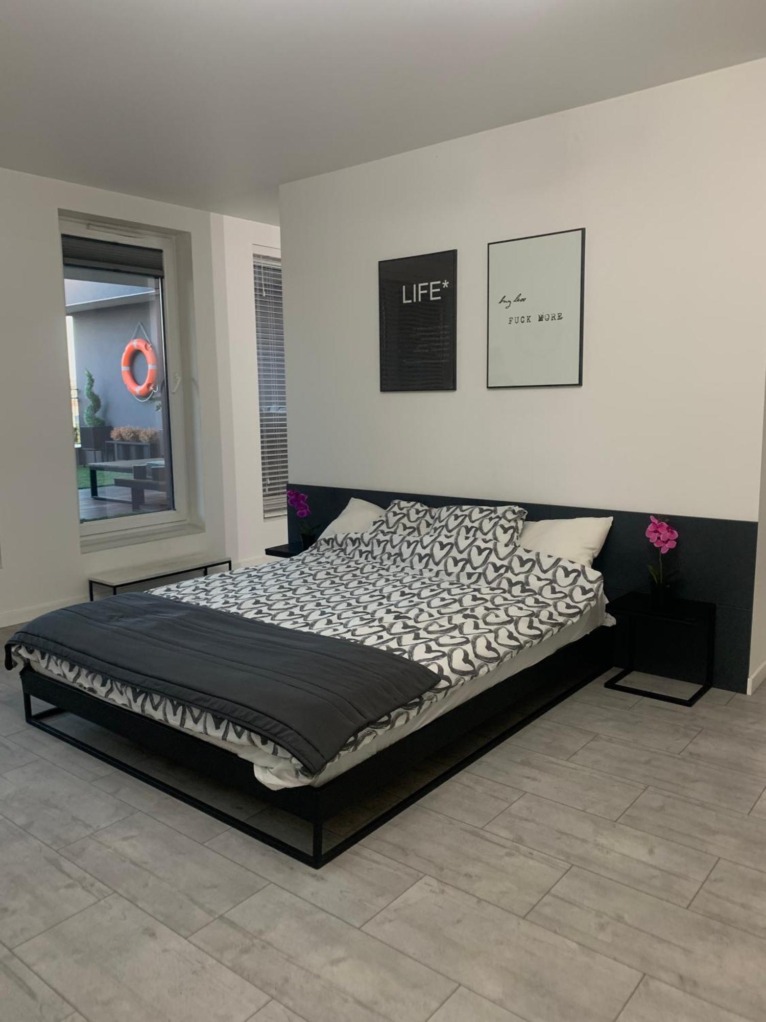 Ekskluzywny Penthouse Z Ogrodem W Centrum Lodzi Экстерьер фото